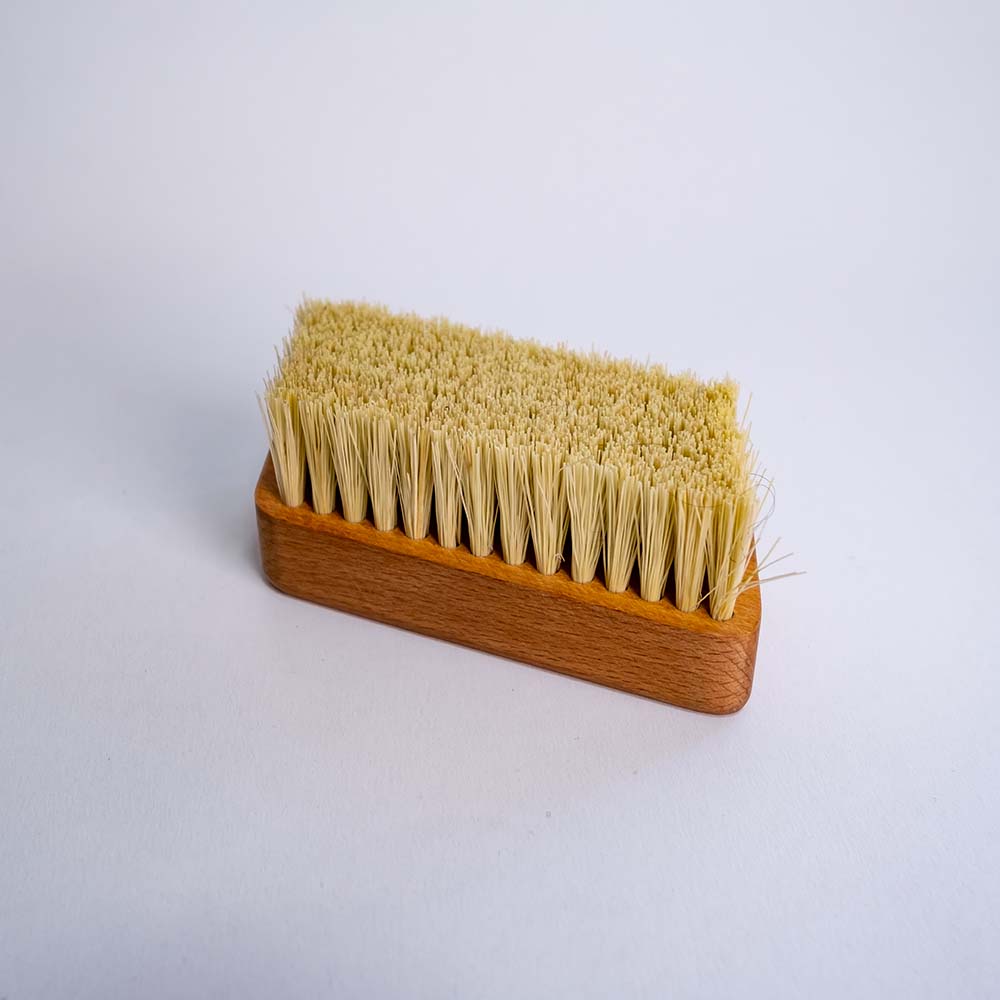 Titanium tvrda četka za podove